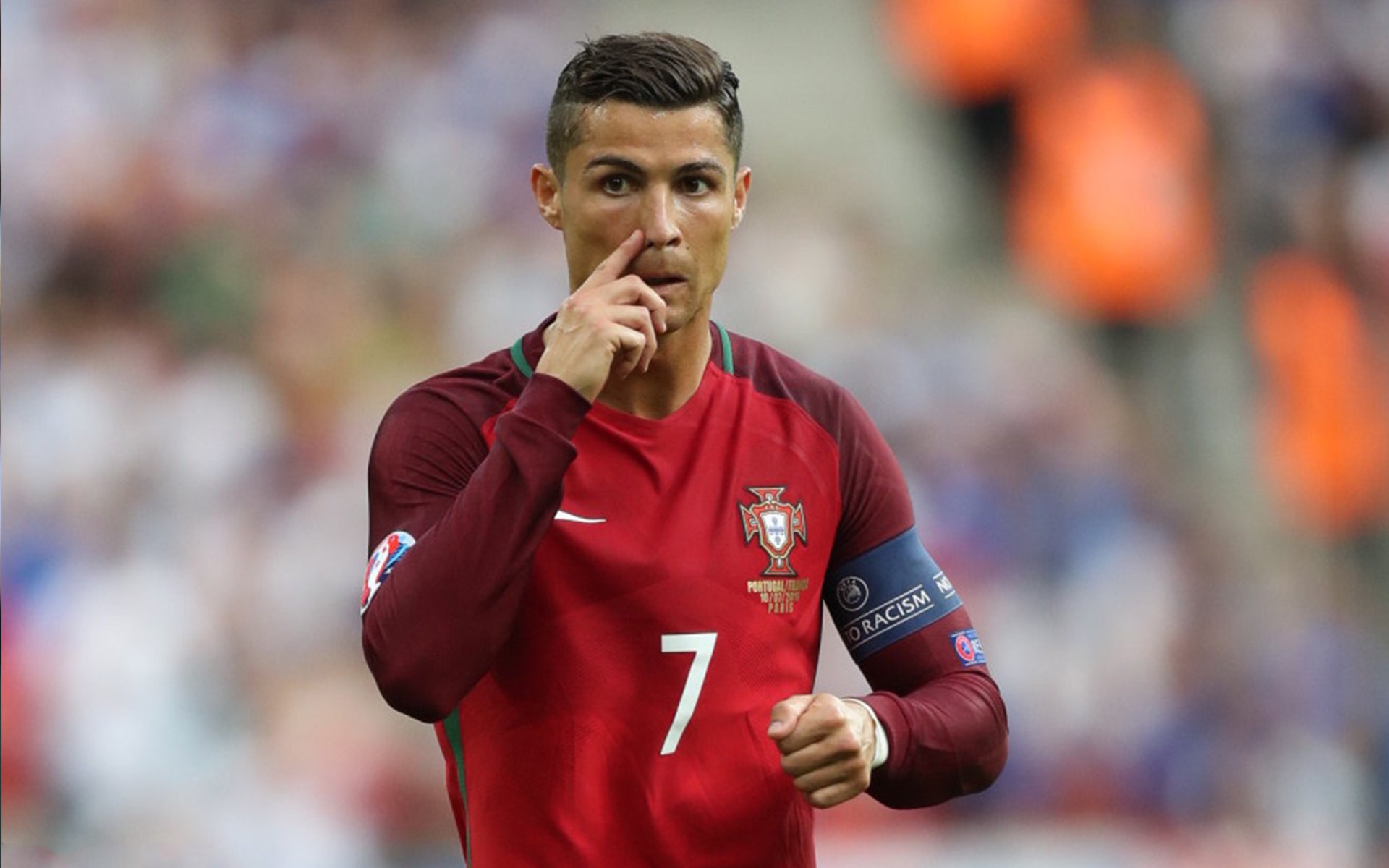 C罗助攻绝杀成为全场最闪耀球星,c罗绝活